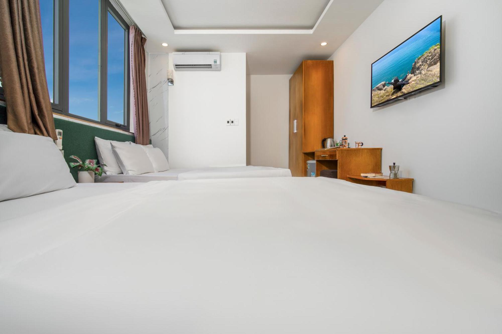 Trang Ngan Hotel By Thg Da Nang Exteriör bild