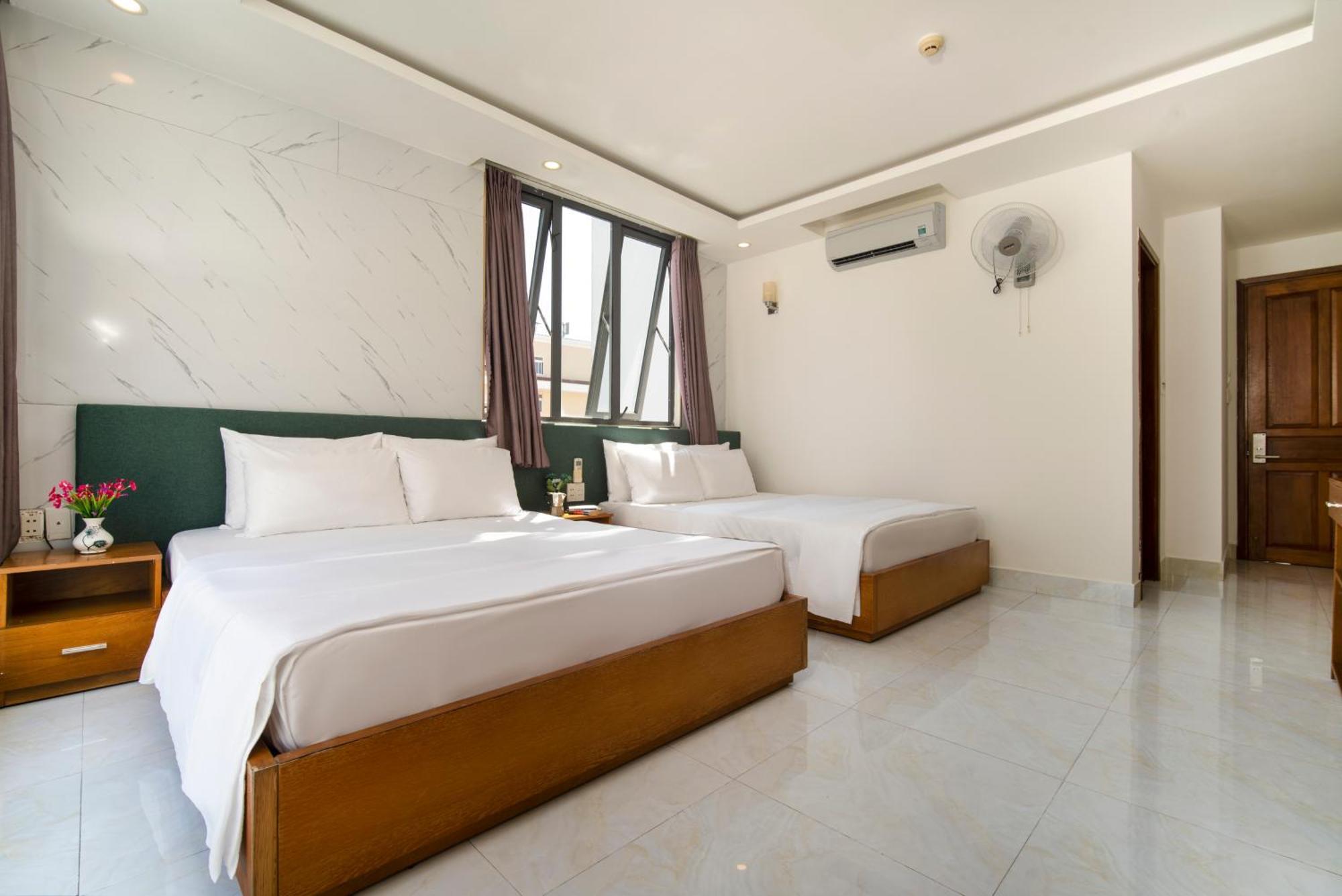 Trang Ngan Hotel By Thg Da Nang Exteriör bild