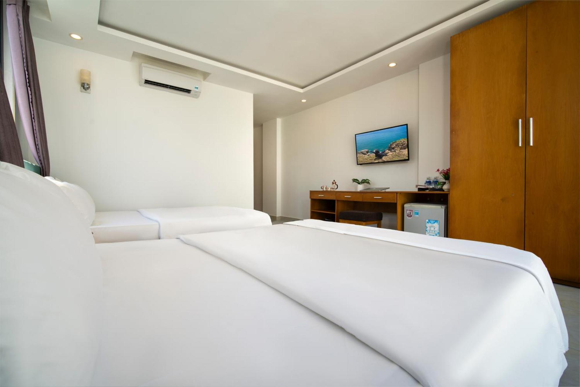 Trang Ngan Hotel By Thg Da Nang Exteriör bild